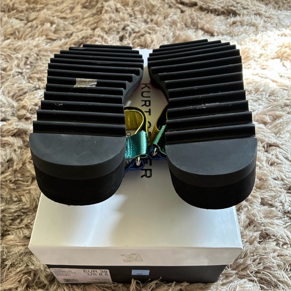 Kurt Geiger Orion Sandals - Picture 9 of 11